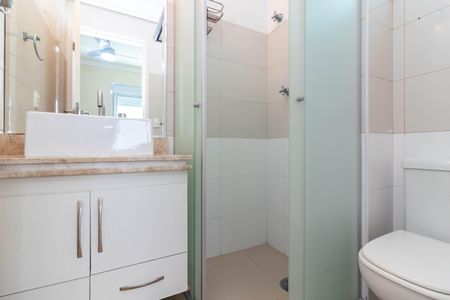 Apartamento à venda com 117m², 3 quartos e 3 vagas Apartamento à venda com 117m², 3 quartos e 3 vagasBanheiro da Suíte 2