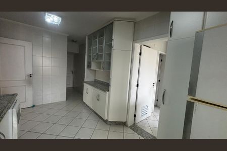 Apartamento à venda com 142m², 3 quartos e 3 vagasCozinha