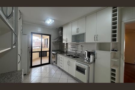 Apartamento à venda com 142m², 3 quartos e 3 vagasCozinha