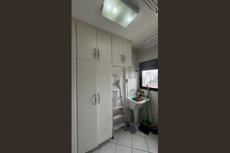 Apartamento à venda com 142m², 3 quartos e 3 vagasÁrea de Serviço