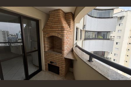 Apartamento à venda com 142m², 3 quartos e 3 vagasCozinha Varanda