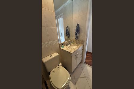 Apartamento à venda com 142m², 3 quartos e 3 vagasBanheiro da Suíte 2