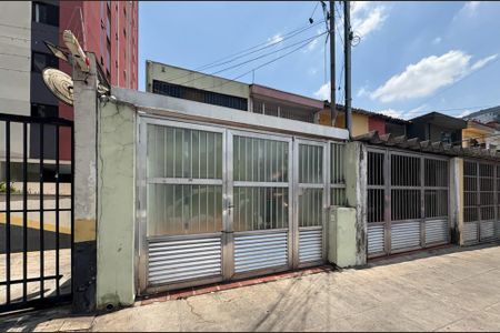 Casa à venda com 88m², 2 quartos e 1 vagaFachada