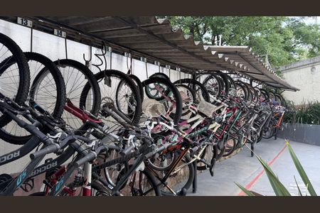 Apartamento à venda com 46m², 2 quartos e 1 vaga Apartamento à venda com 46m², 2 quartos e 1 vagaBicicletário