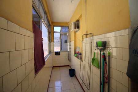Apartamento à venda com 96m², 2 quartos e 1 vagaÁrea de Serviço