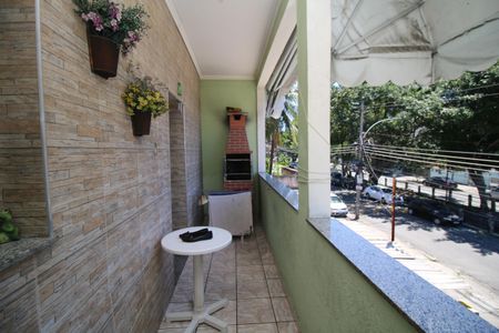 Apartamento à venda com 96m², 2 quartos e 1 vagaVaranda