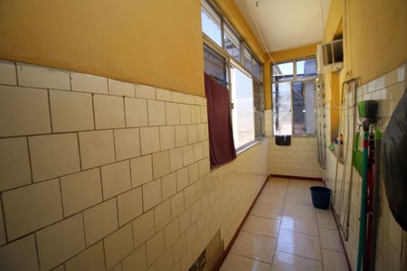 Apartamento à venda com 96m², 2 quartos e 1 vagaÁrea de Serviço