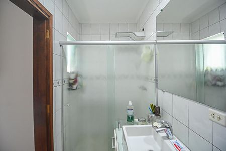 Casa à venda com 184m², 3 quartos e 2 vagas Casa à venda com 184m², 3 quartos e 2 vagasBanheiro da Suíte