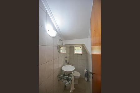 Casa à venda com 184m², 3 quartos e 2 vagas Casa à venda com 184m², 3 quartos e 2 vagasLavabo