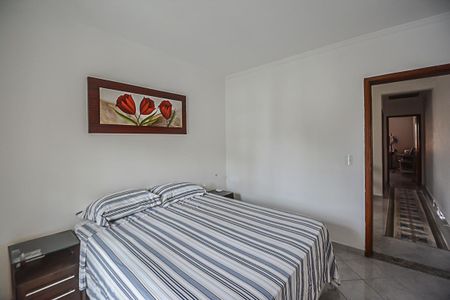 Casa à venda com 184m², 3 quartos e 2 vagas Casa à venda com 184m², 3 quartos e 2 vagasQuarto Suíte