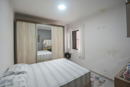 Casa à venda com 184m², 3 quartos e 2 vagas Casa à venda com 184m², 3 quartos e 2 vagasQuarto 1