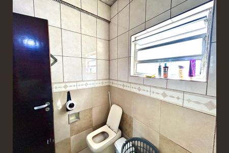 Casa para alugar com 150m², 3 quartos e sem vagaBanheiro 1