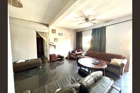 Sala de casa para alugar com 3 quartos, 150m² em Jardim Santa Francisca, Guarulhos