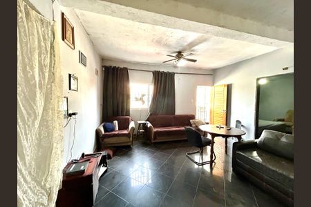 Sala de casa para alugar com 3 quartos, 150m² em Jardim Santa Francisca, Guarulhos