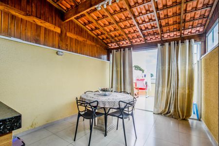 Apartamento para alugar com 106m², 2 quartos e 2 vagasCozinha