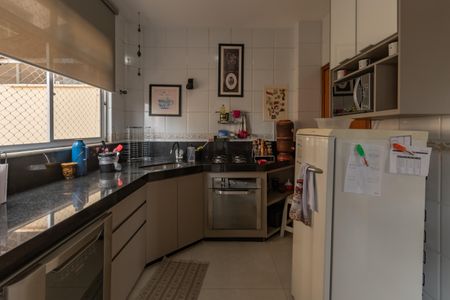 Apartamento à venda com 86m², 3 quartos e 2 vagasCozinha
