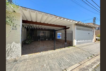 Casa para alugar com 130m², 3 quartos e 2 vagasFachada 