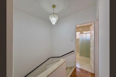 Casa para alugar com 130m², 3 quartos e 2 vagasCorredor Quartos 