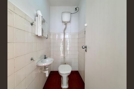 Casa para alugar com 130m², 3 quartos e 2 vagasBanheiro de Serviço