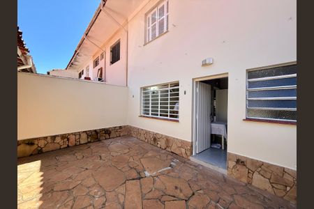 Casa para alugar com 130m², 3 quartos e 2 vagasQuintal