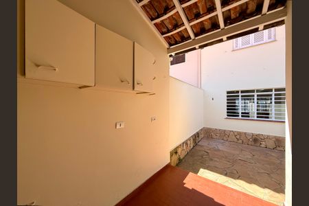 Casa para alugar com 130m², 3 quartos e 2 vagasÁrea de Serviço