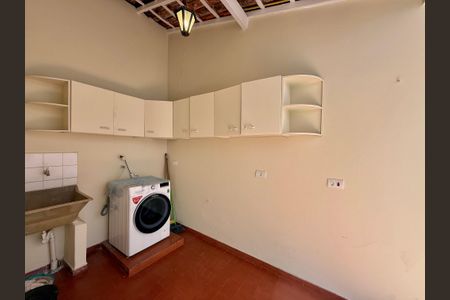 Casa para alugar com 130m², 3 quartos e 2 vagasÁrea de Serviço