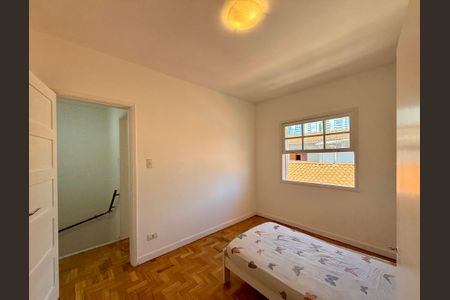 Casa para alugar com 130m², 3 quartos e 2 vagasQuarto 1