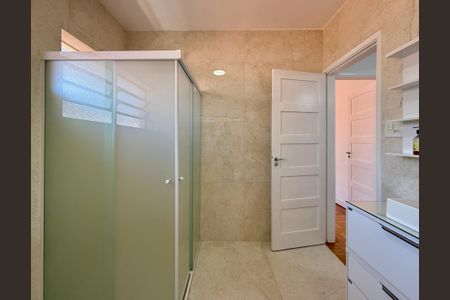 Casa para alugar com 130m², 3 quartos e 2 vagasBanheiro 