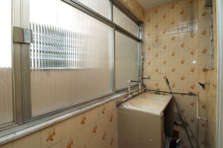 Apartamento à venda com 60m², 2 quartos e 1 vagaÁrea de Serviço