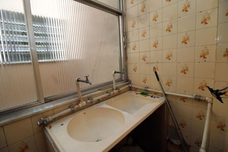 Apartamento à venda com 60m², 2 quartos e 1 vagaÁrea de Serviço