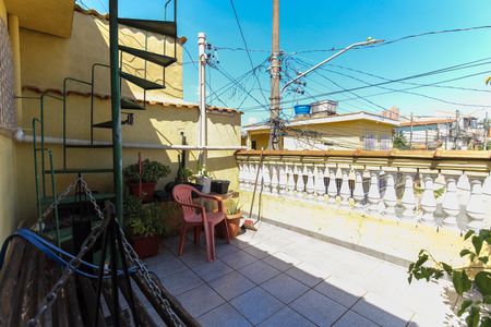 Casa à venda com 120m², 4 quartos e 2 vagasVaranda