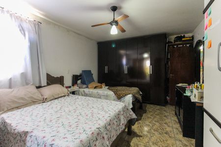 Casa à venda com 120m², 4 quartos e 2 vagasSuíte 2