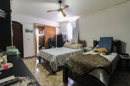 Casa à venda com 120m², 4 quartos e 2 vagasSuíte 2