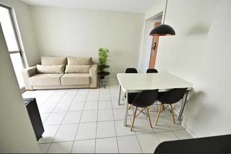 Apartamento para alugar com 59m², 2 quartos e 1 vaga