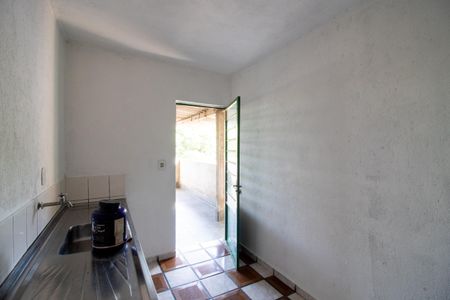 Cozinha de casa para alugar com 2 quartos, 60m² em Jardim Dracena, São Paulo