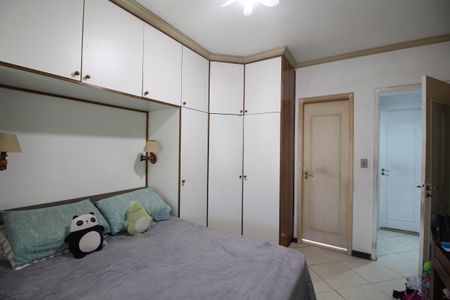 Apartamento à venda com 84m², 3 quartos e 2 vagasQuarto 2
