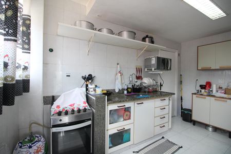 Apartamento à venda com 84m², 3 quartos e 2 vagasCozinha