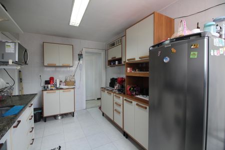 Apartamento à venda com 84m², 3 quartos e 2 vagasCozinha