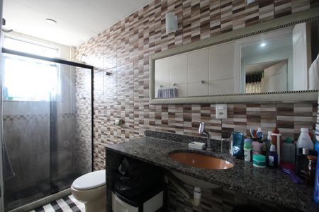 Apartamento à venda com 84m², 3 quartos e 2 vagasBanheiro Social
