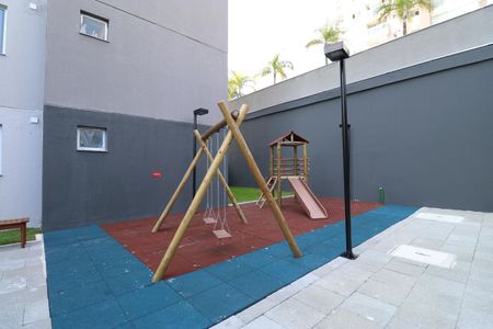 Apartamento à venda com 32m², 1 quarto e sem vagaÁrea comum - Playground