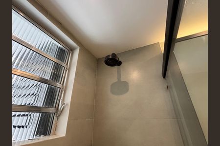 Apartamento à venda com 55m², 2 quartos e sem vaga Apartamento à venda com 55m², 2 quartos e sem vagaBanheiro