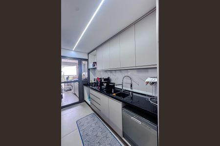 Apartamento à venda com 130m², 3 quartos e 2 vagasCozinha