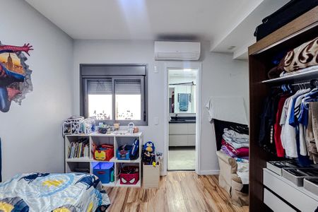 Apartamento à venda com 130m², 3 quartos e 2 vagasQuarto 2 - Suíte