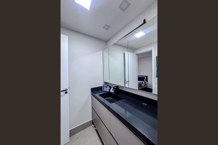 Apartamento à venda com 130m², 3 quartos e 2 vagasBanheiro da Suíte 2