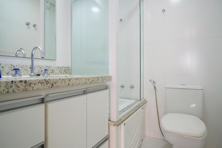 Apartamento para alugar com 160m², 3 quartos e 3 vagasBanheiro da suíte 3