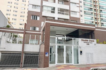Apartamento para alugar com 160m², 3 quartos e 3 vagasFachada + plaquinha