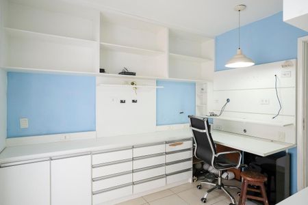 Apartamento para alugar com 160m², 3 quartos e 3 vagasSuíte 2