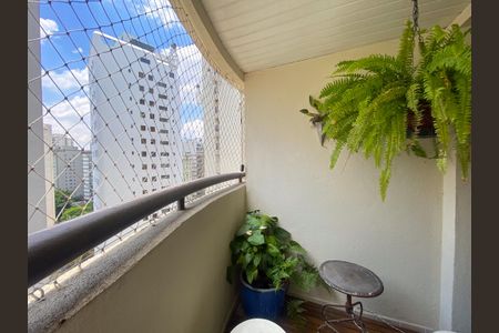 Apartamento para alugar com 85m², 3 quartos e 2 vagas Apartamento para alugar com 85m², 3 quartos e 2 vagasVaranda