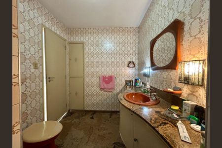 Apartamento para alugar com 180m², 4 quartos e 1 vaga Apartamento para alugar com 180m², 4 quartos e 1 vagaBanheiro social 1