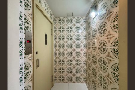 Apartamento para alugar com 180m², 4 quartos e 1 vaga Apartamento para alugar com 180m², 4 quartos e 1 vagaHall de entrada externo - elevador particular